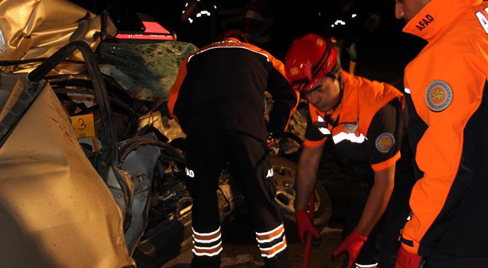 Çorum'da feci kaza: 6 ölü
