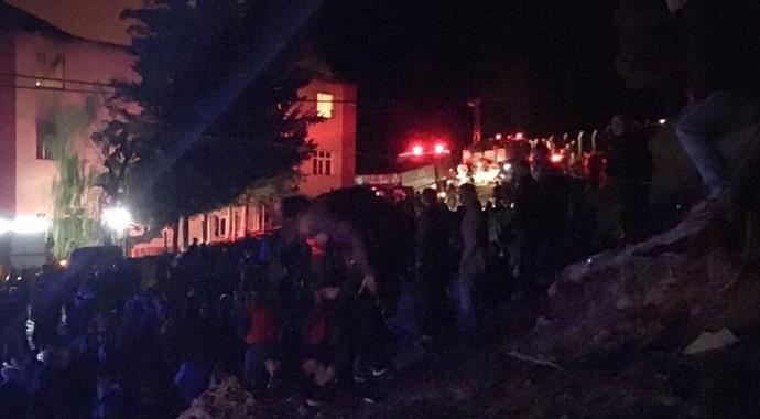 Adana'da kız öğrenci yurdunda yangın çıktı