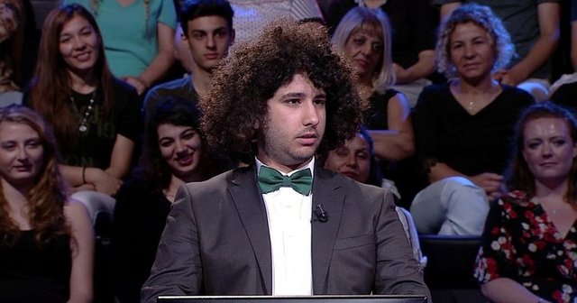 İstiklal Marşı'nda daha az geçen kelime ne? Milyoner'de 1 milyonluk soru!| Arda Ayten 1 milyonluk soru | 1 milyonluk Soru Ne?