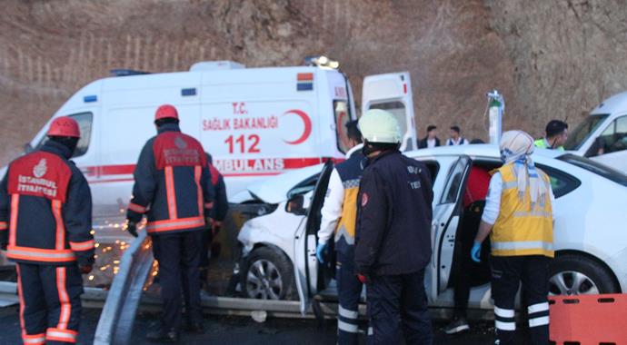 İstanbul'da trafik kazaları: 2 ölü, 4 yaralı