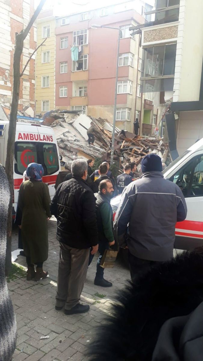 Bahçelievler'de 7 katlı bina çöktü