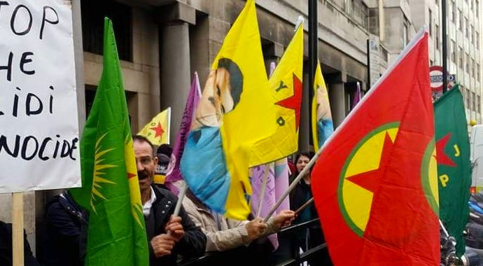 TSK vurdu! PKK'lılar sokaklara döküldü