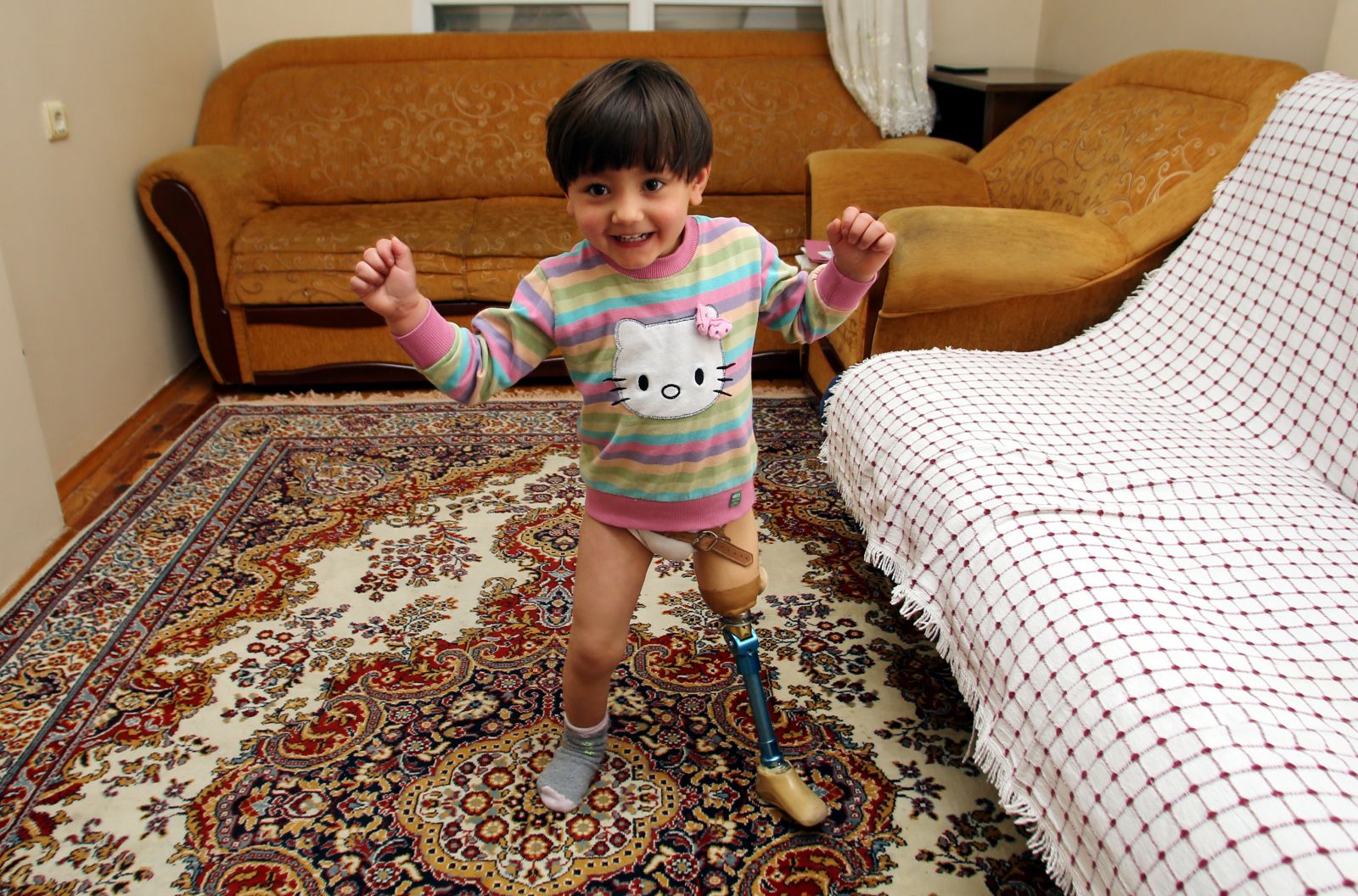 Kızının ağlamasına dayanamayınca bu düzeneği yaptı!