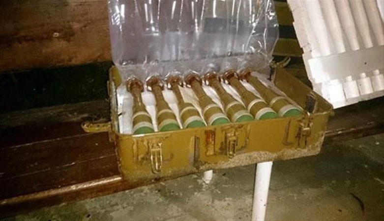 Batan Rus gemisinin mühimmatları kıyıya vurdu