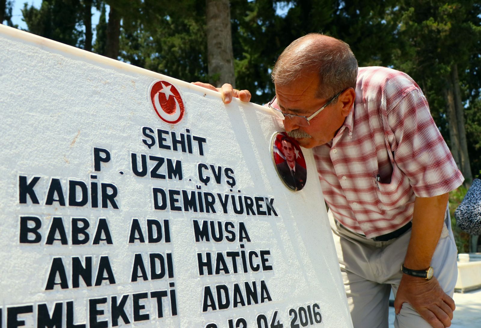 Şehit babalarının en acı Babalar Günü