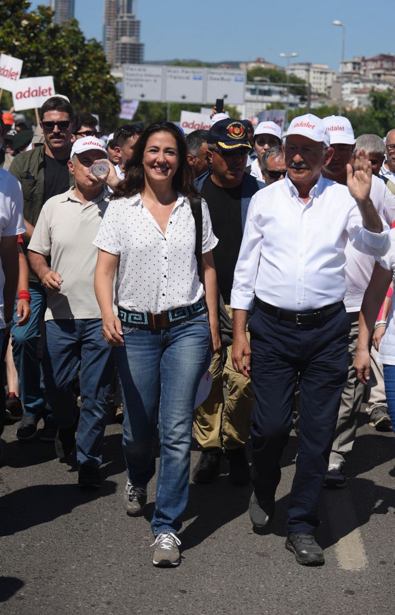 Kılıçdaroğlu'nun 'Adalet Yürüşü'ne Meltem Cumbul da destek verdi