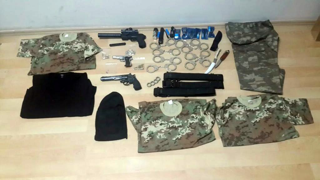Balıkesir'de FETÖ'nün suikast timi yakalandı