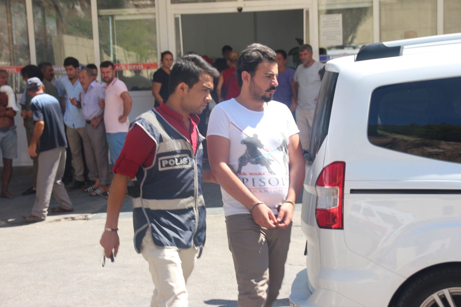 FETÖ zanlısı barlar sokağında yakalandı