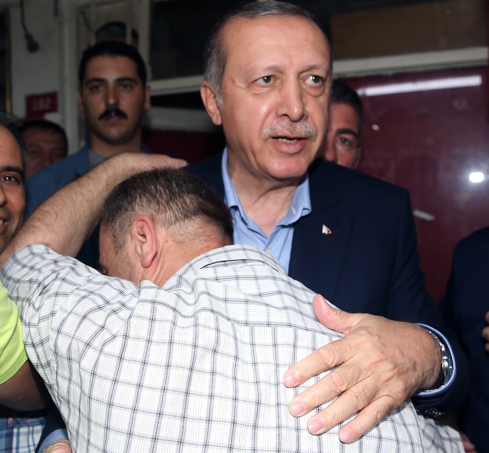 Cumhurbaşkanı Erdoğan’dan Çatalca'da köy ziyareti