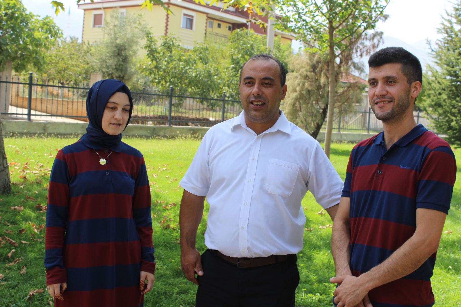 Sosyal medyadan 'ailem olur musunuz' diye soran gencin düğününe binlerce kişi katıldı!