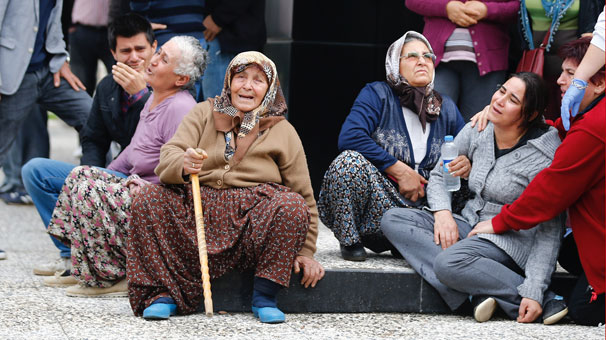 Antalya'da işten çıkarılan garson dehşet saçtı: 4 ölü