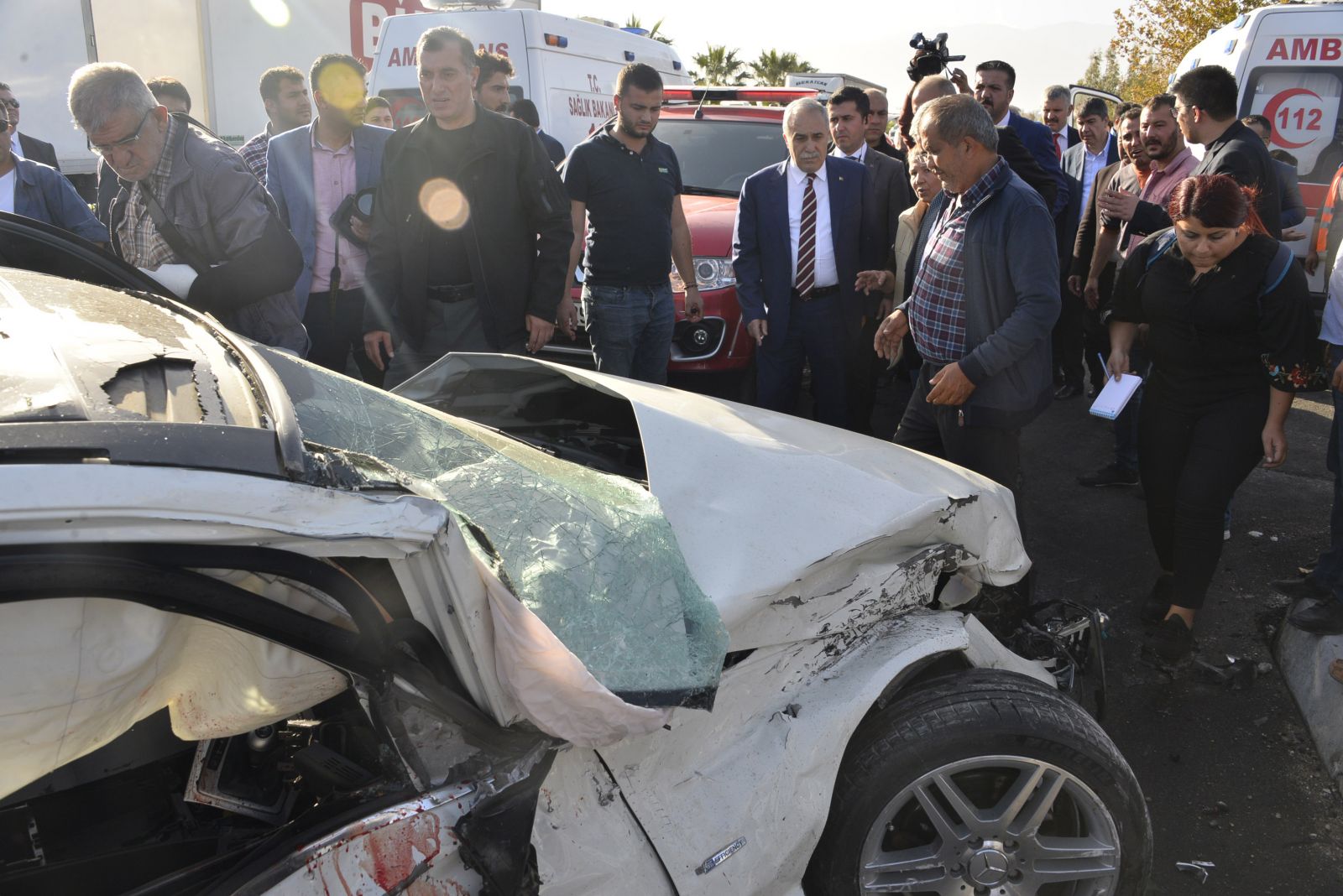 Bakan Fakıbaba'nın konvoyunda kaza