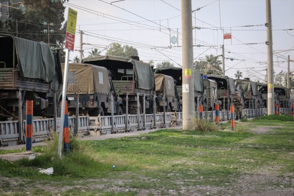Suriye sınırına askerî sevkiyat