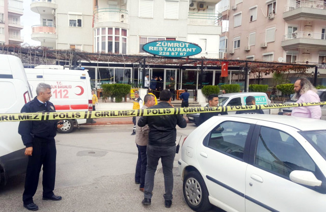 Antalya'da işten çıkarılan garson dehşet saçtı: 4 ölü