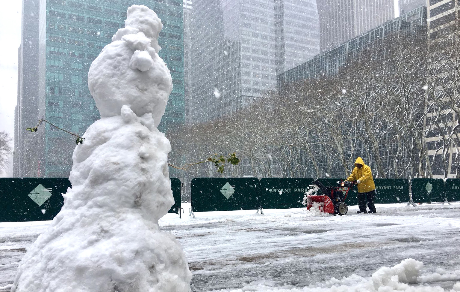 ABD kar fırtınasına teslim! 4 bin uçak seferi iptal, 70 milyon insan etkilendi