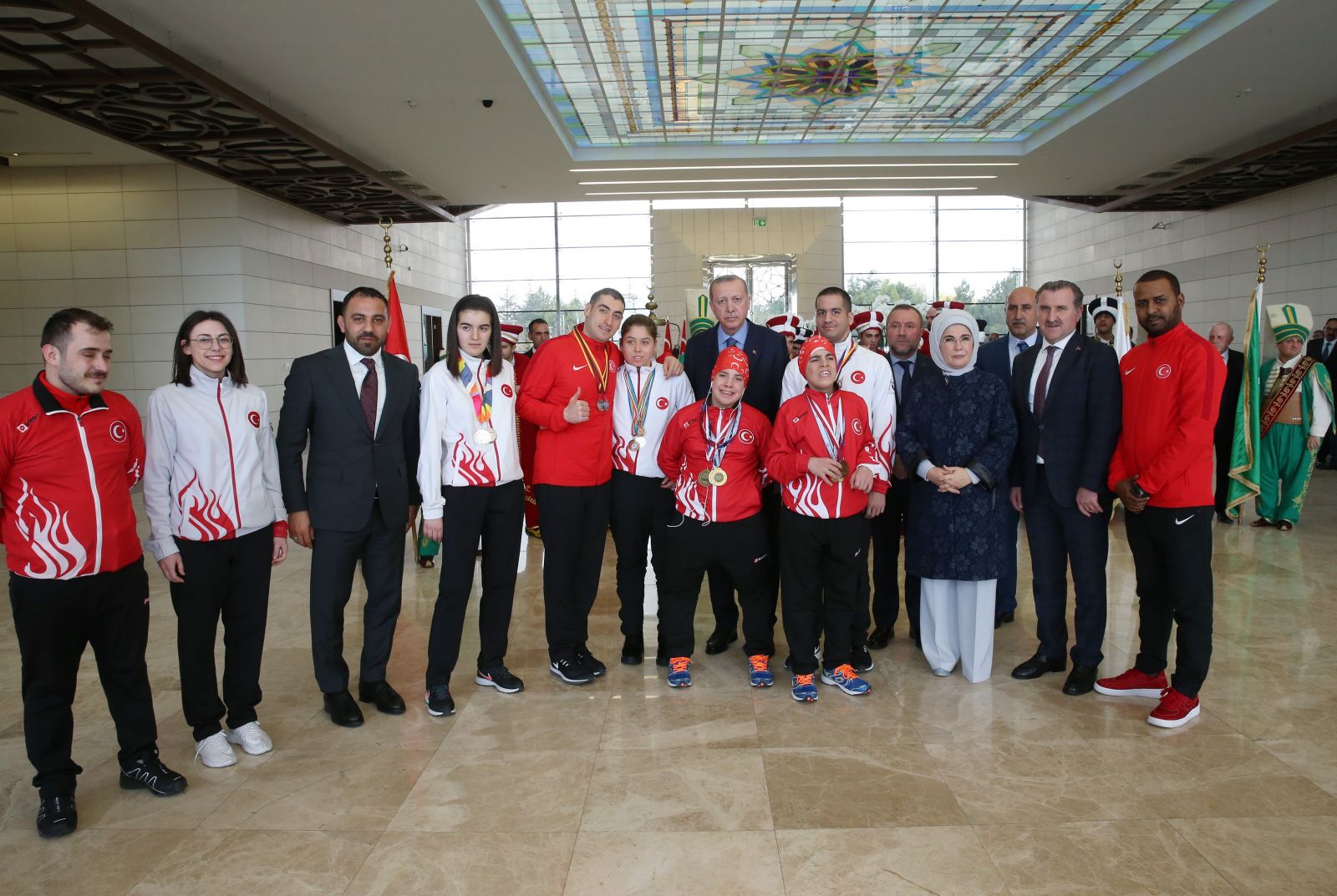 Erdoğan'ı İzmir'de otistik bireyler mehter takımı karşıladı