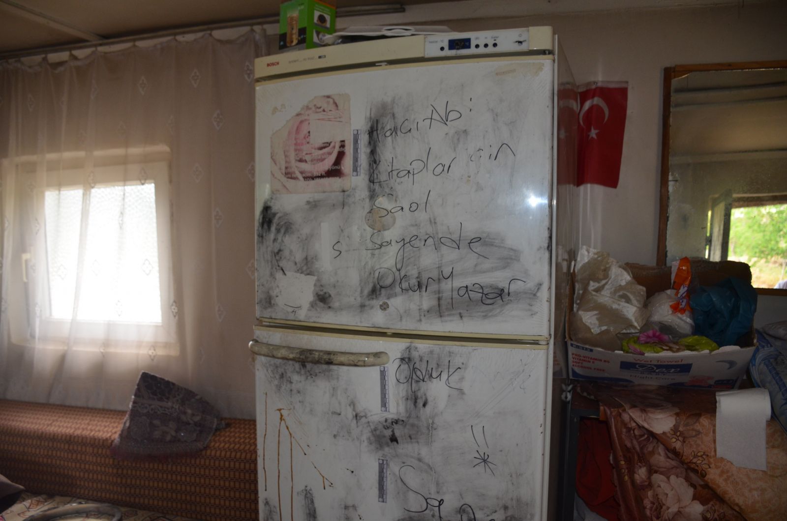 Çalacak bir şey bulamayınca bu notu bıraktılar!