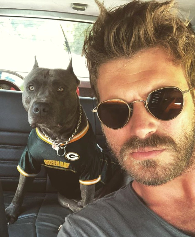 Ünlü oyuncu Kıvanç Tatlıtuğ'a özendi, alay konusu oldu...