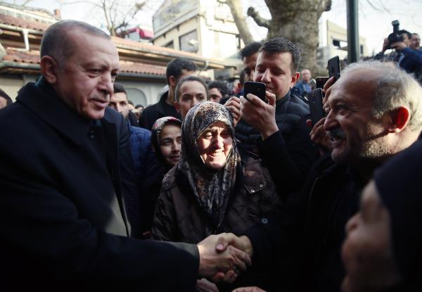 Cumhurbaşkanı Erdoğan'dan vatandaşlarla samimi sohbet