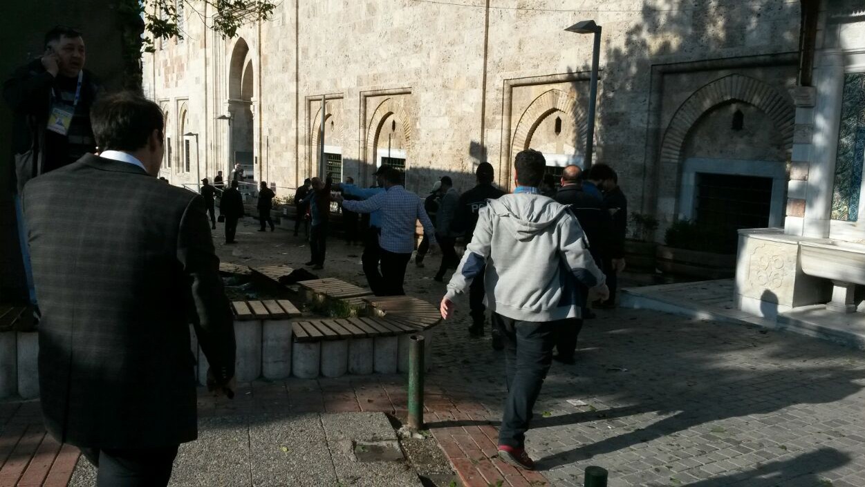 Bursa'da canlı bomba saldırısı: 1 ölü, 13 yaralı (Bursa Patlama, ölü yaralı sayısı)
