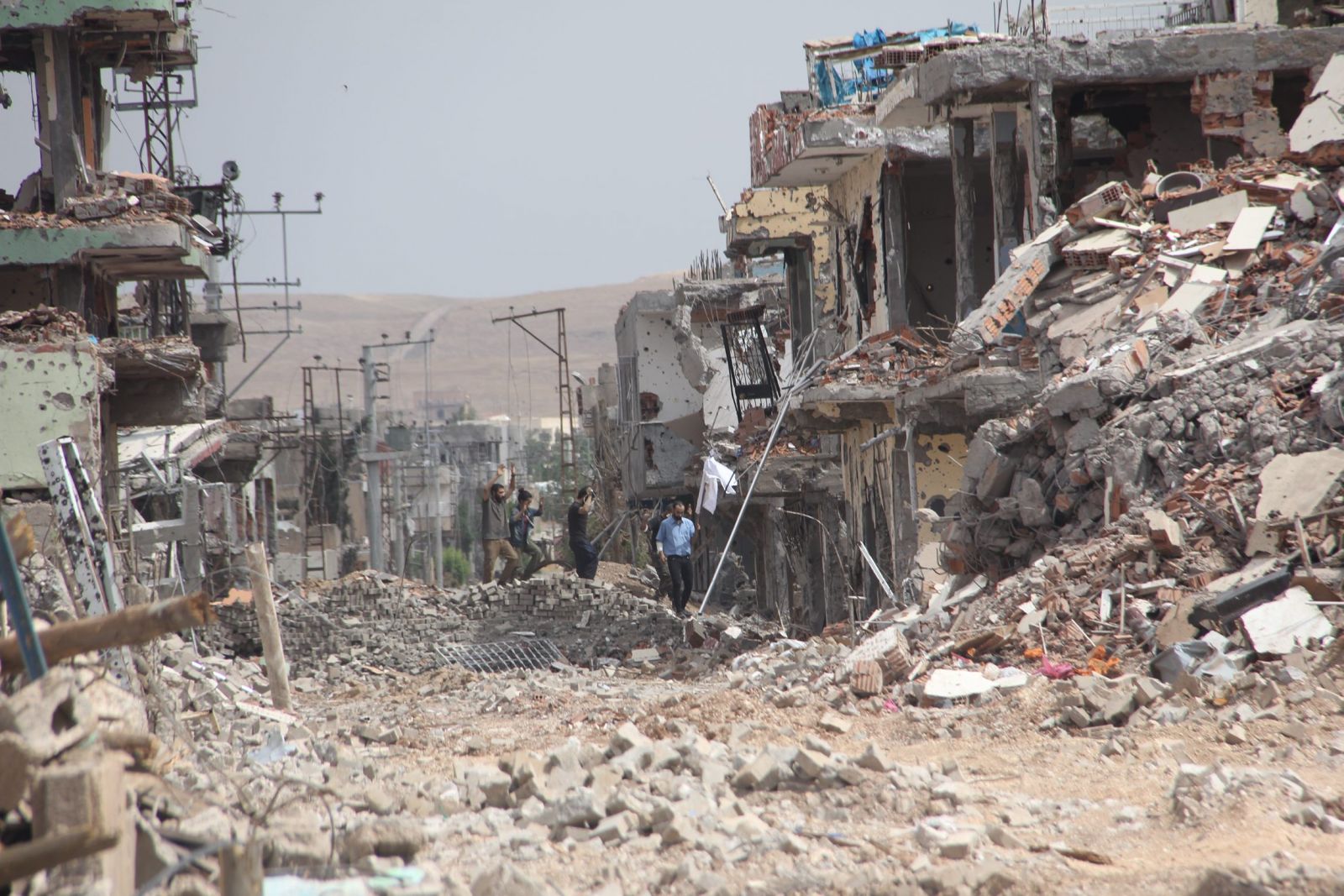Nusaybin'de bir terörist ekibi daha teslim oldu!