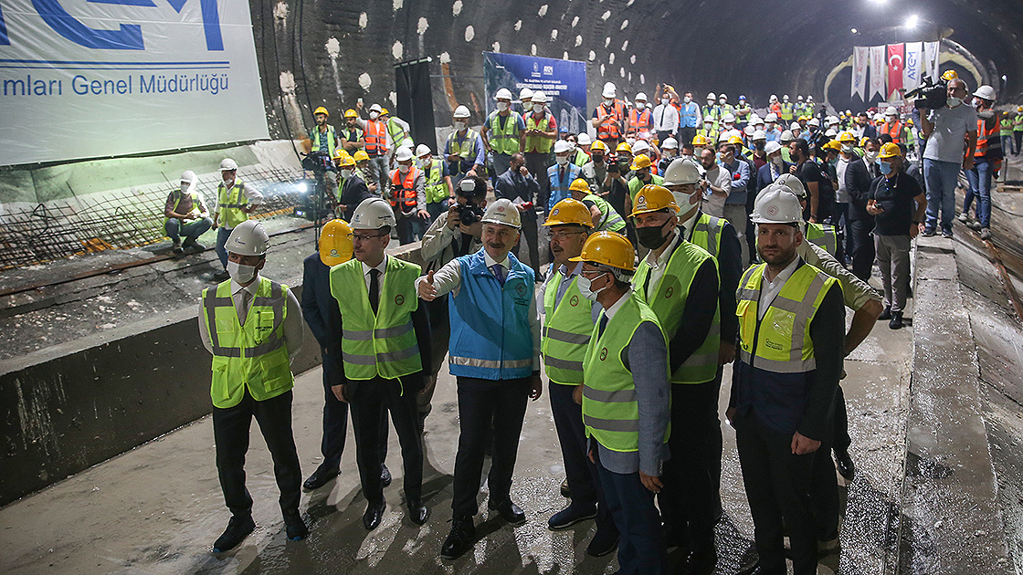 Halkalı-İstanbul Havalimanı metrosunun yüzde 60'ı tamamlandı
