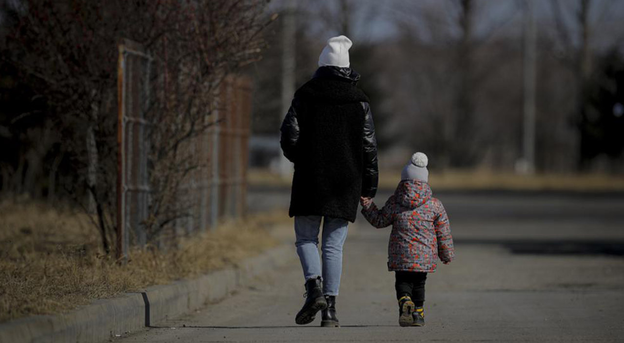 Ukrayna'da Rusya'nın saldırılarında 231 çocuk öldü