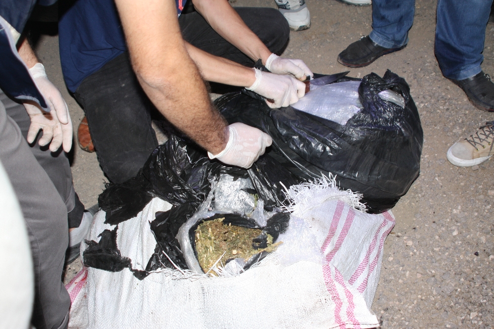 Karpuz yüklü TIR’da 400 kilo esrar