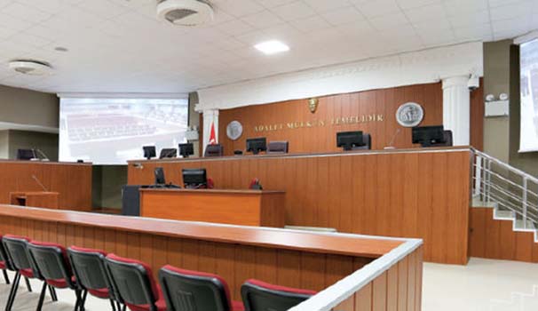 FETÖ'nün darbe girişimine ilişkin İstanbul'daki ilk dava başladı