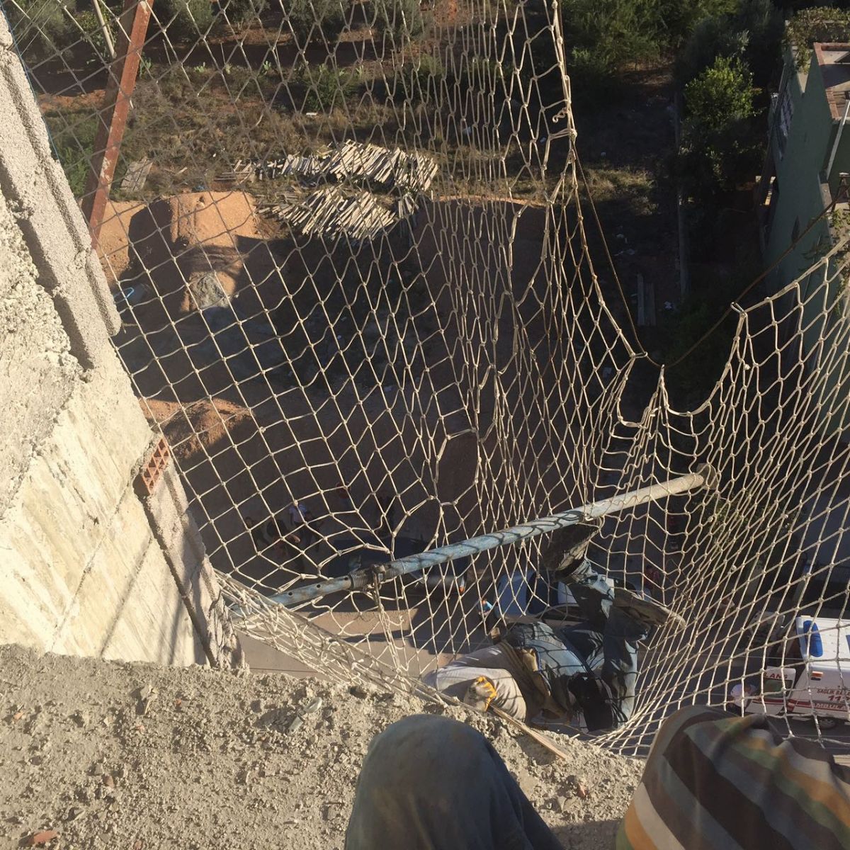 9. kattan düştü, böyle kurtuldu