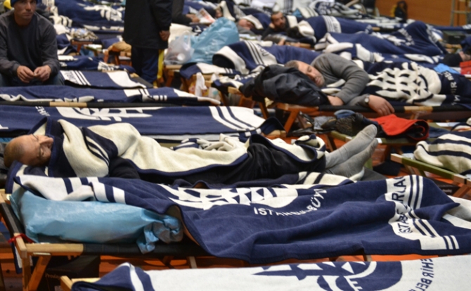 İstanbul’da sokakta yaşayanlar unutulmadı