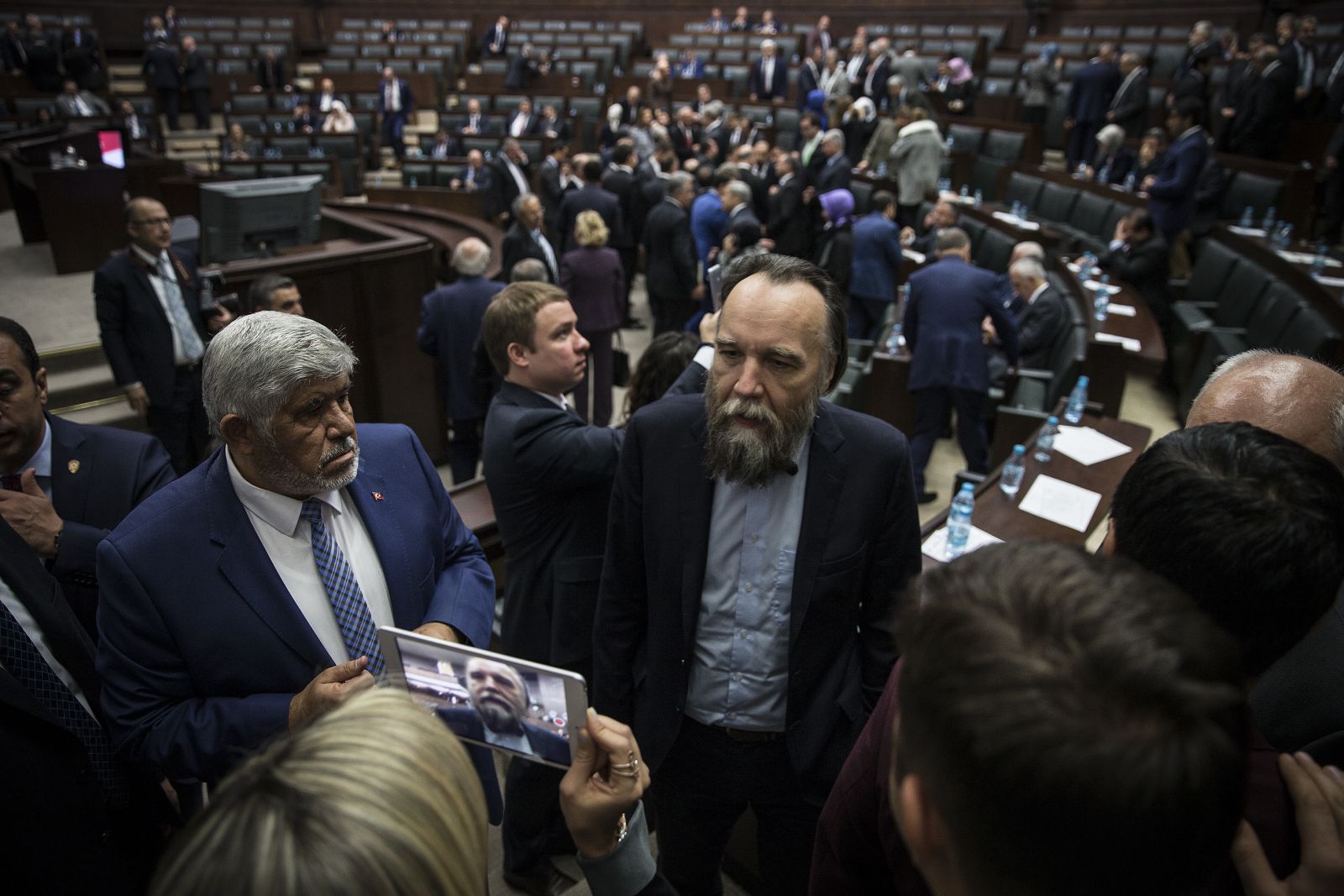 AK Parti grubunda sürpriz isim