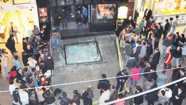 Üzerine 250 kiloluk cam düşen Ece'ye rekor tazminat