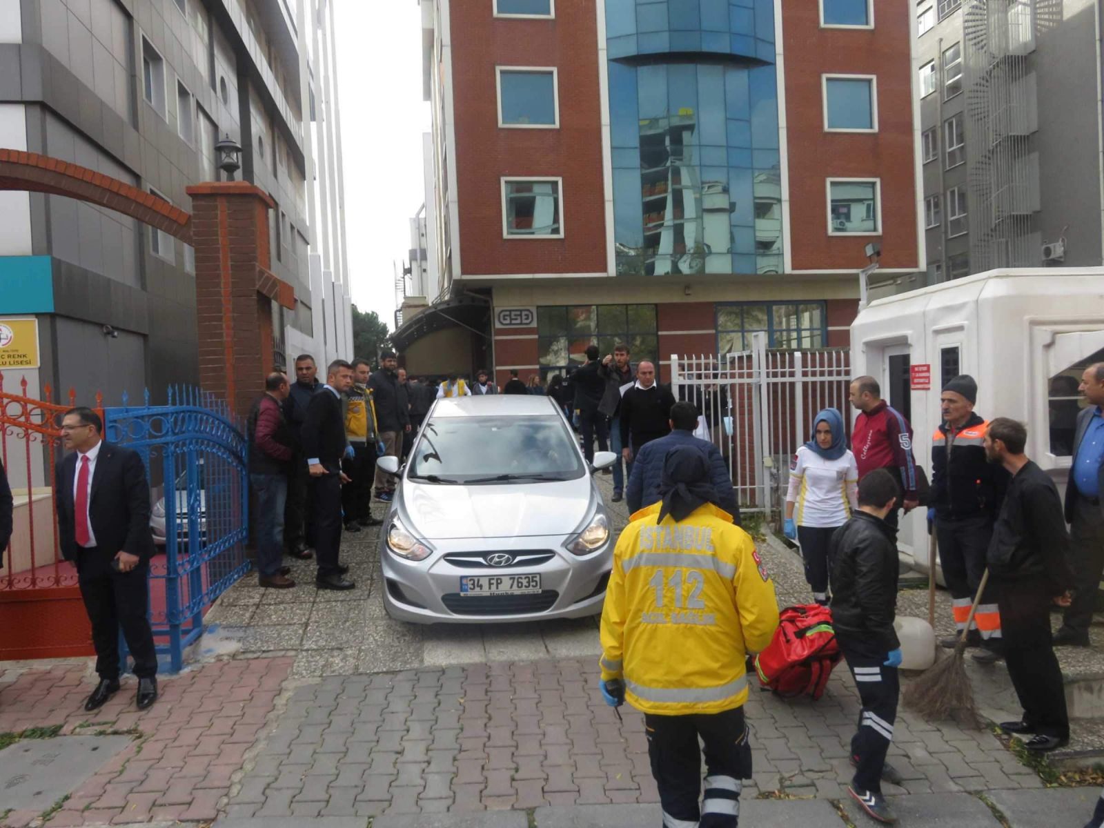 İstanbul Maltepe'de patlama oldu, yaralılar var