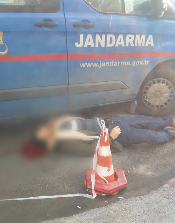 İzmir'de adliyeye saldıran teröristler öldürüldü