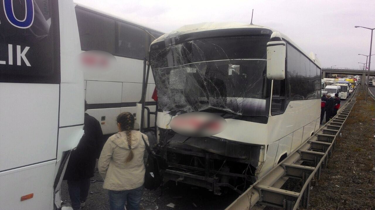 Kırklareli Lüleburgaz'da zincirleme trafik kazası: 29 yaralı