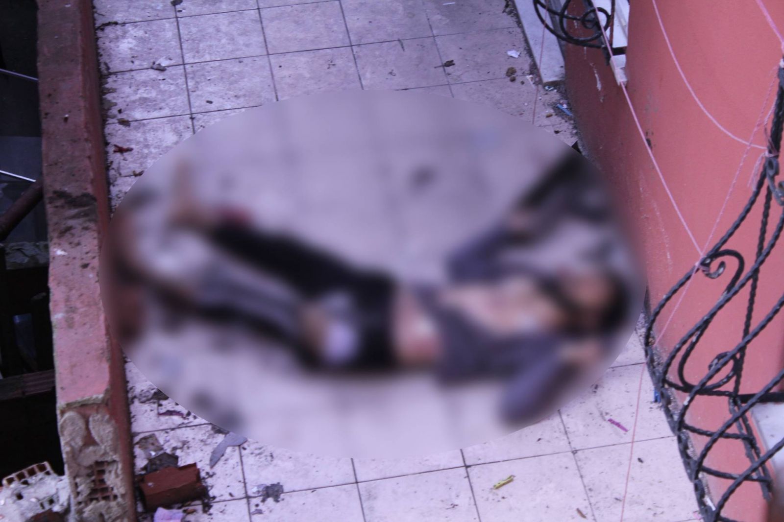 İstanbul Mecidiyeköy’de sevgilisinden ayrıldığı için bir genç intihar etti