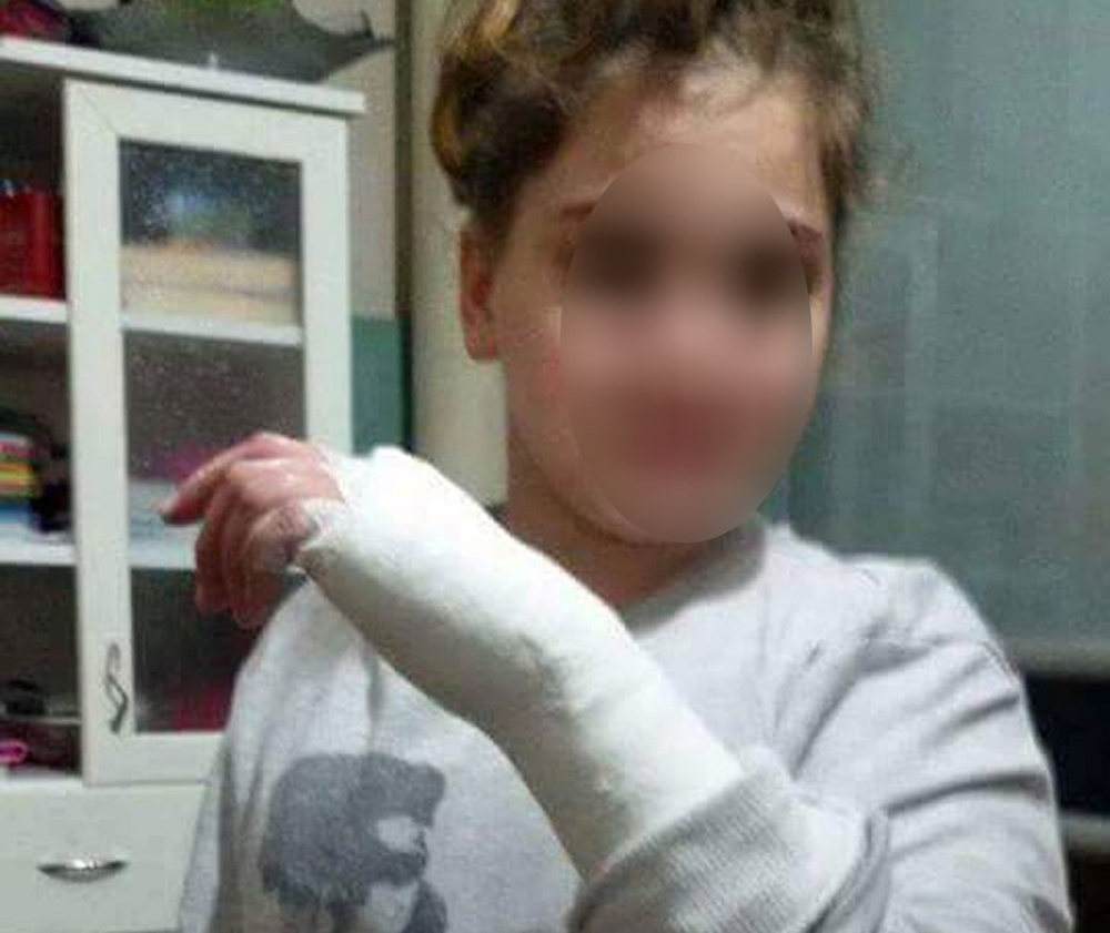 Cetvelle öğrencisinin elini kırmıştı, cezası belli oldu!