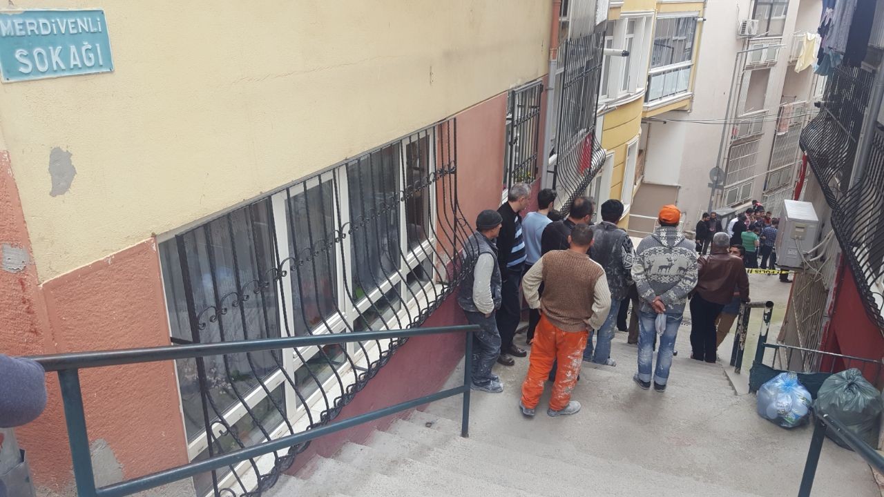 Boşandığı eşini vurdu, sonra kendisini öldürdü...