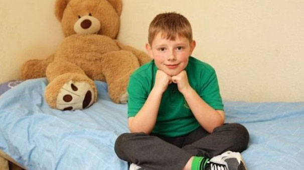 Helikopterle aranan çocuk yatağın altından çıktı