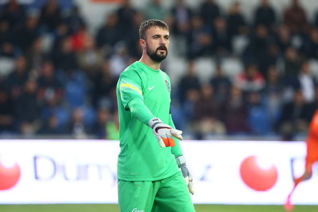 Beşiktaş'tan Trabzonspor'a takas teklifi Beşiktaş'tan Trabzonspor'a takas teklifi