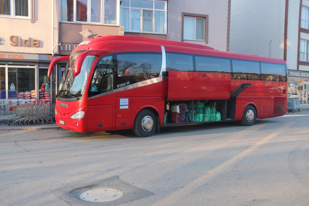 PCR testi kalktı, Ulus Pazarı doldu taştı