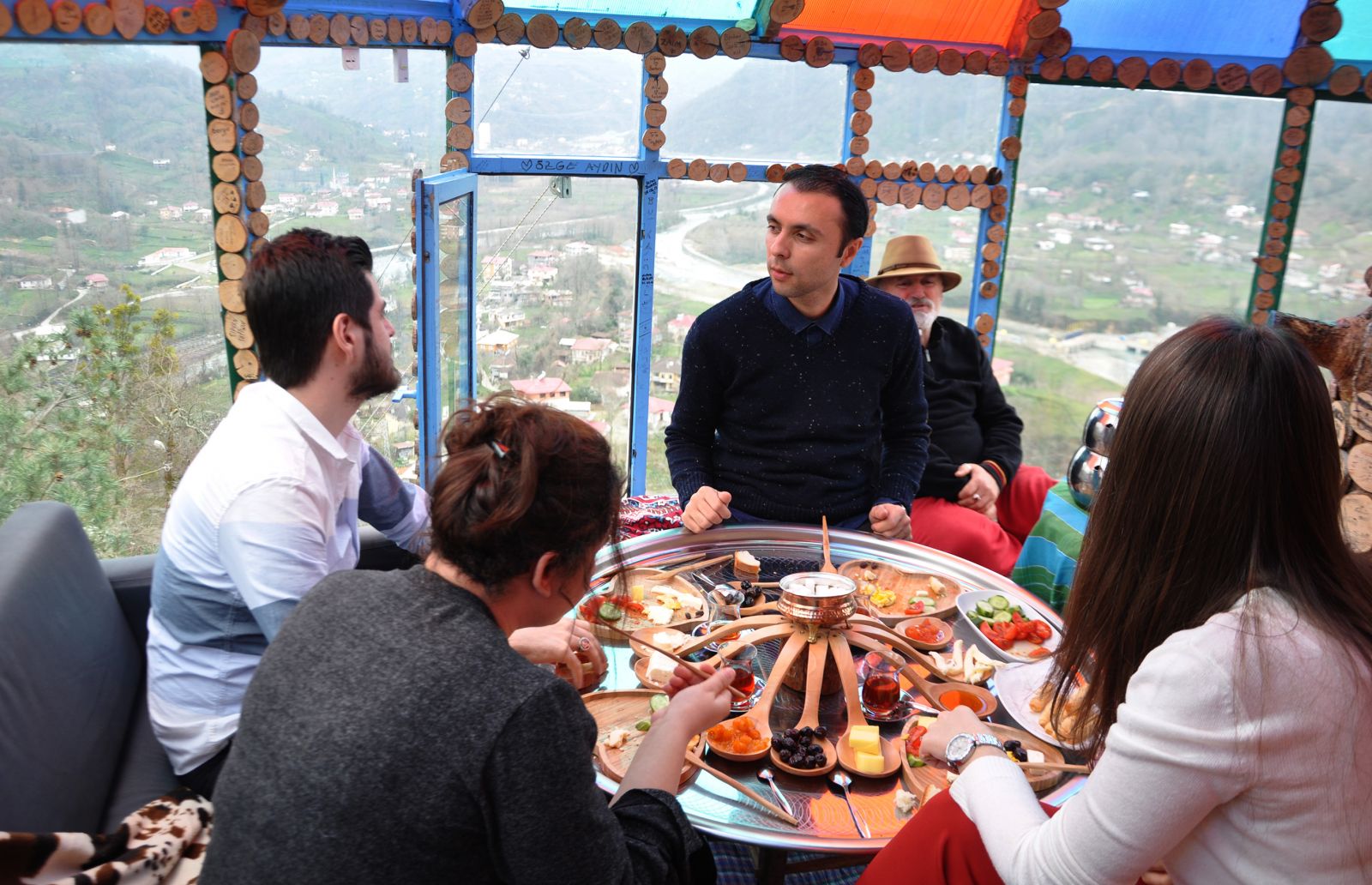 Ağaçtaki ev, ilgi odağı oldu
