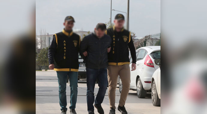 Hayali otomobili 85 kamu görevlisine sattı