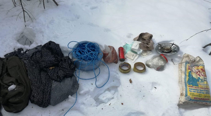 Teröristlerin inlerindeki tuzak jandarmanın dikkatinden kaçmadı