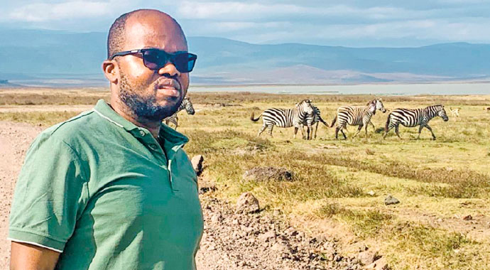 Gözlerimizde yaş dilimizde dua vardı