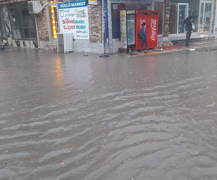 Trakya'yı sel vurdu