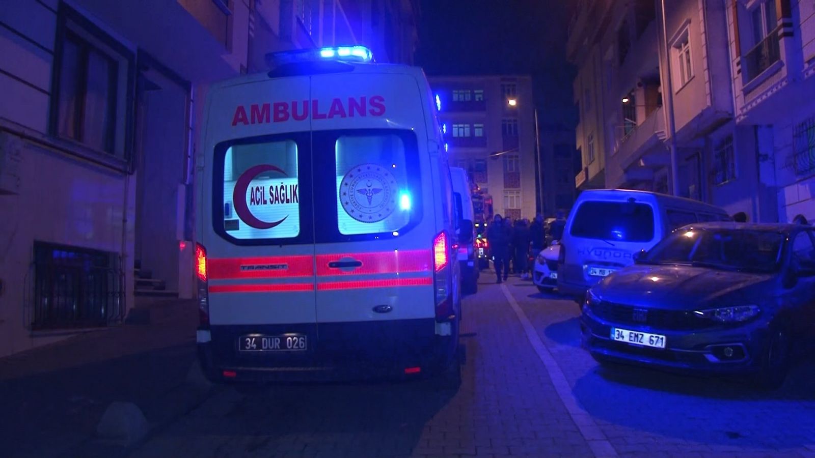 Esenyurt'ta elektrikli soba yangın çıkardı, 4 kişi hastanelik oldu