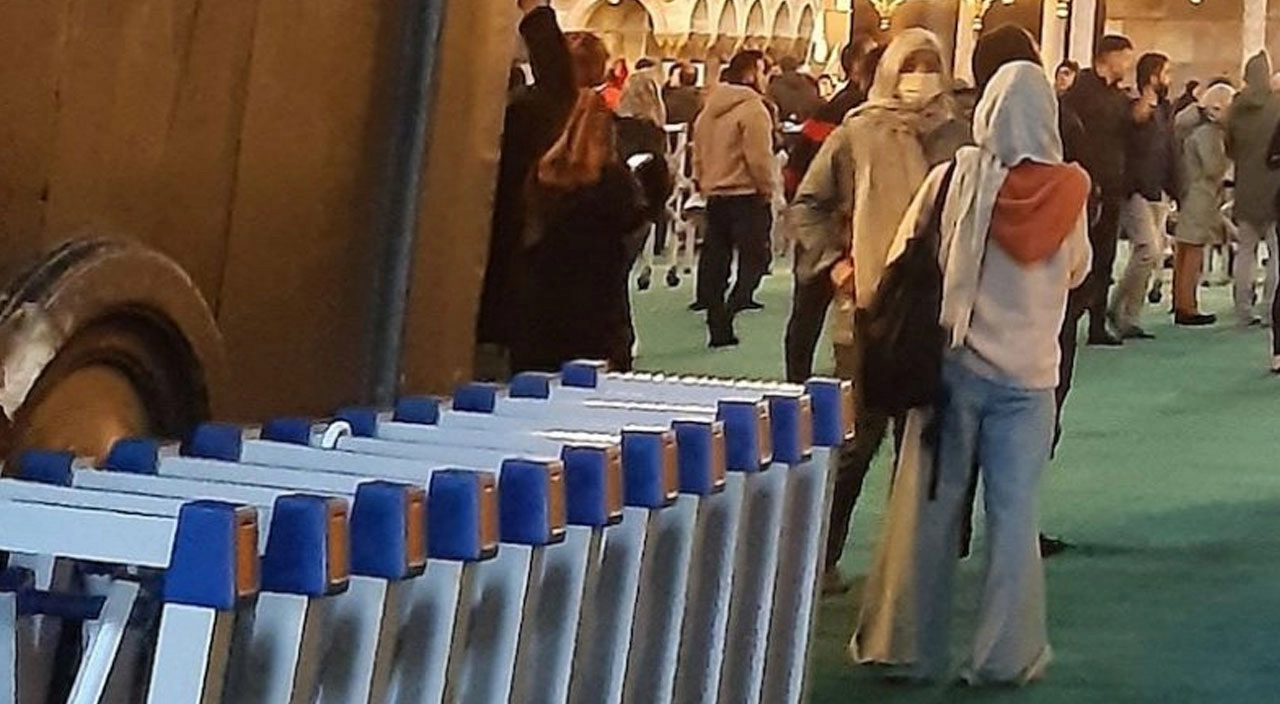 Ayasofya kapısındaki tahribat tepki çekmişti! Vakıflar 'olağan' dedi