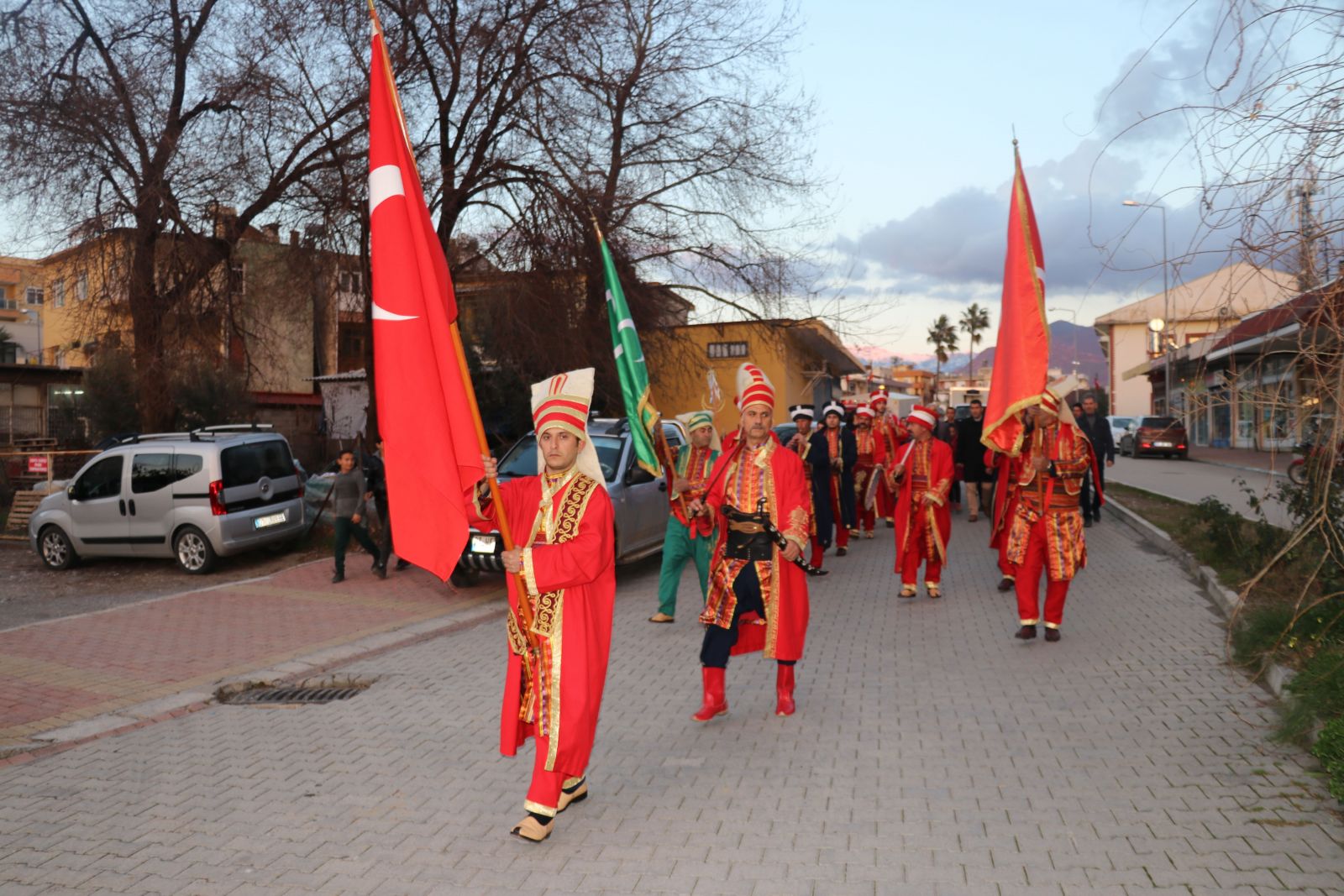 Antalya'da asker adayları mehter takımıyla uğurlandı